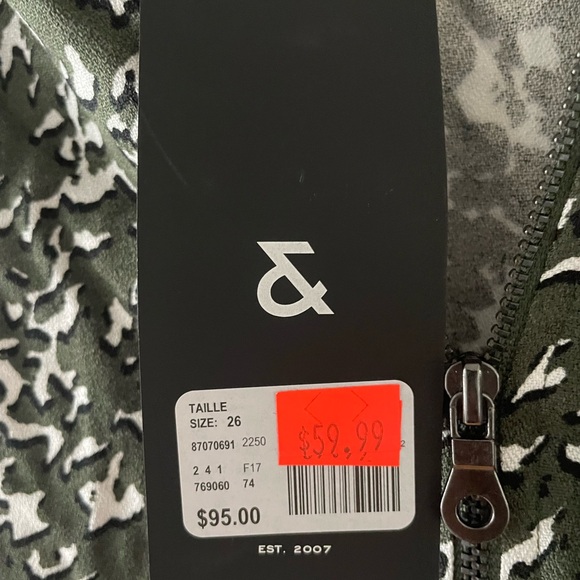 2/30$ all dresses - Picture 6 of 7